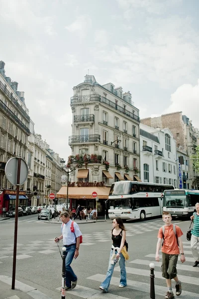 Straße in Paris — Stockfoto