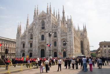 Milan Katedrali - Duomo di Milano