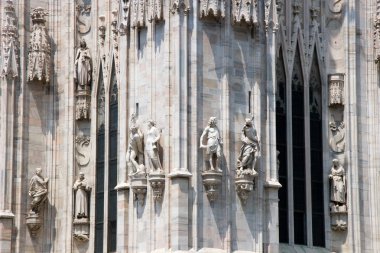 Milan Katedrali - Duomo di Milano