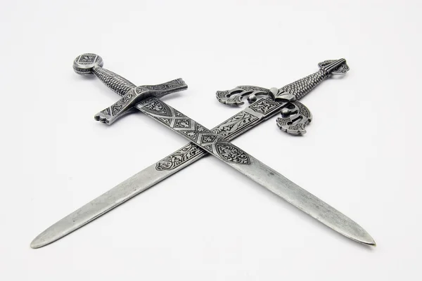 Дві старовинні мечі — стокове фото