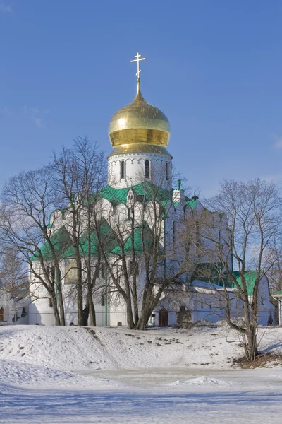 Kyrkan i vintertid — Stock fotografie