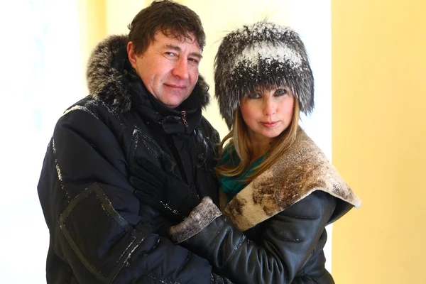 冬のカップル — ストック写真