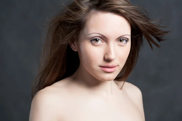 Portrait of a young brunette lady — Stock Photo, Image