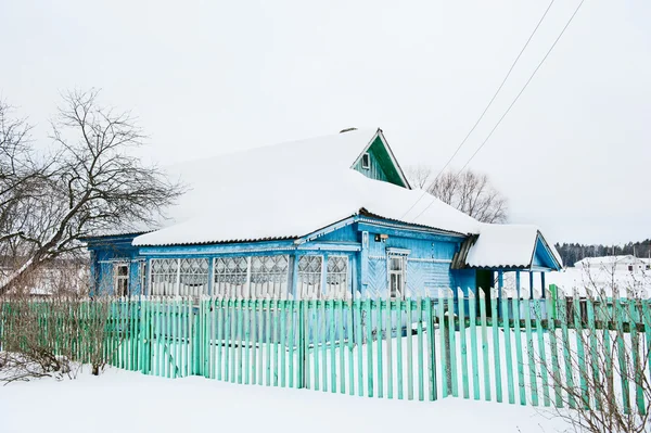Ev kar altında — Stok fotoğraf