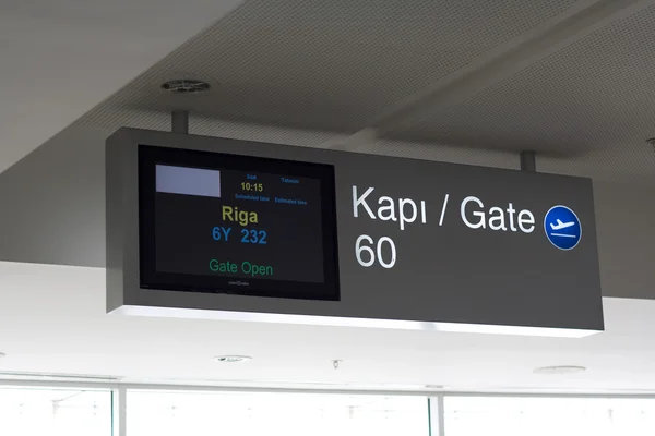 Gates sign in airport. — Stock Photo, Image