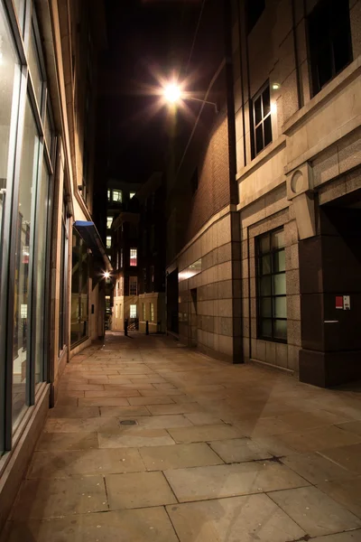 Night Street en Londres, Reino Unido — Foto de Stock