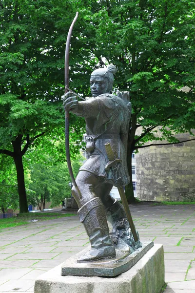Statua di Robin Hood al Castello di Nottingham, Nottingham, Regno Unito — Foto Stock