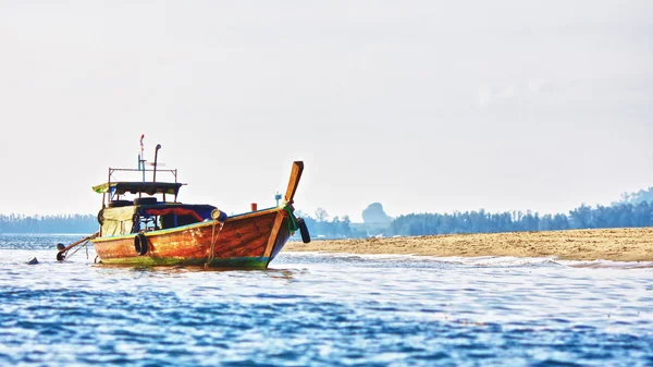 Barco em um mar — Fotografia de Stock