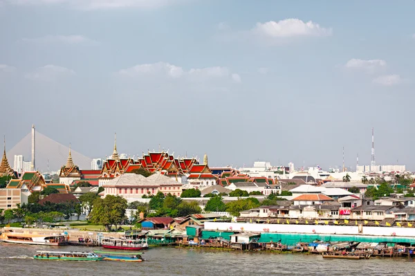 在湄南河上佛寺 — 图库照片