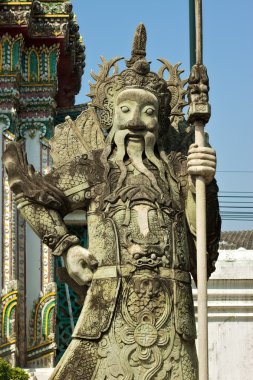 WAT pho heykeli