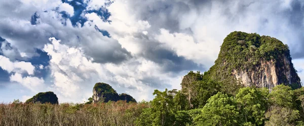 Thai Mountains — Stock Photo, Image