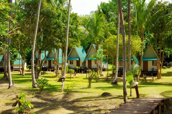 Tropikal tatil köyü — Stok fotoğraf