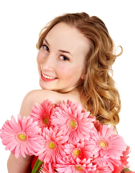 幸せな若い女性の花を持つ. — ストック写真