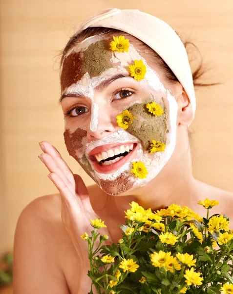 Natuurlijke zelfgemaakte klei gezichts maskers . — Stockfoto