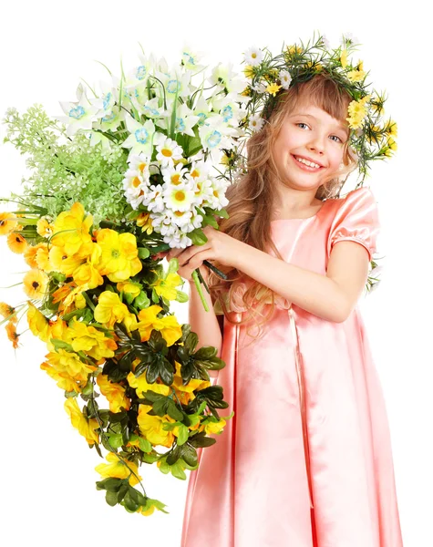 Schönes Mädchen mit einer Girlande aus wilden Blumen. — Stockfoto