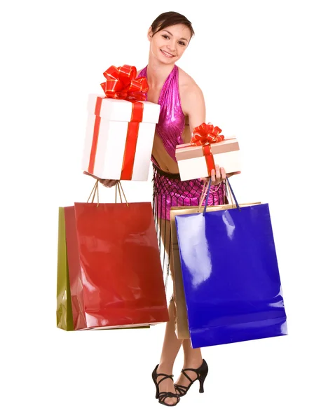 Девушка в платье танец мяч с подарочной коробкой, магазин сумка . — стоковое фото