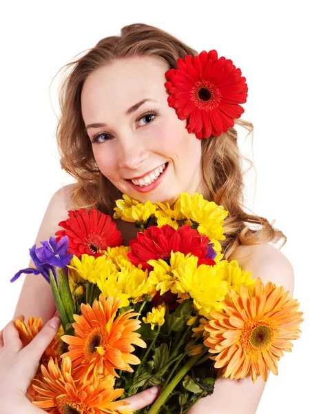 Młoda kobieta trzyma kwiaty. — Zdjęcie stockowe