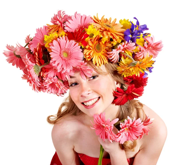 Νεαρή γυναίκα με με λουλούδια στα μαλλιά της. — Φωτογραφία Αρχείου