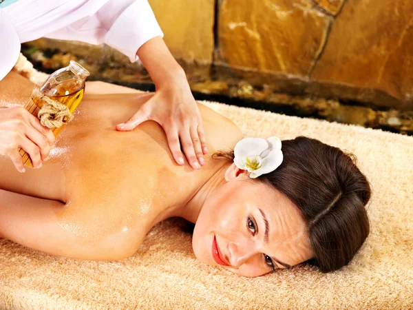 Woman getting massage in spa. — Stock Photo, Image