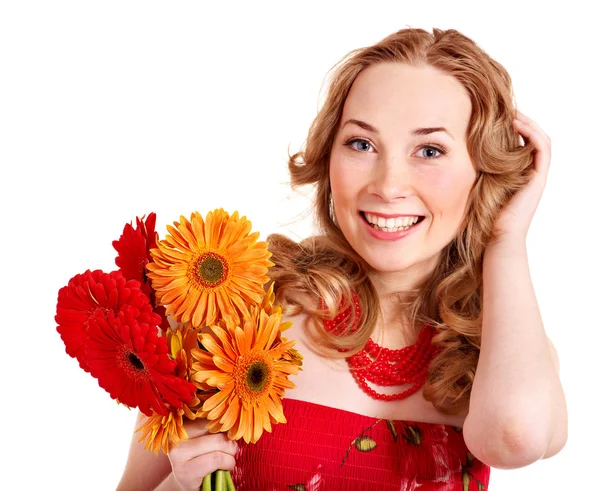 Boldog fiatal nő gazdaság virágok. — Stock Fotó