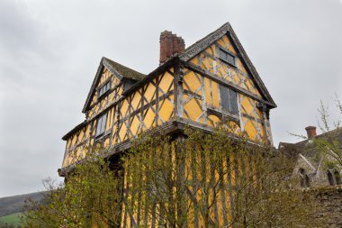 bulutlu bir günde stokesay Kalesi Shropshire'deki/daki oteller