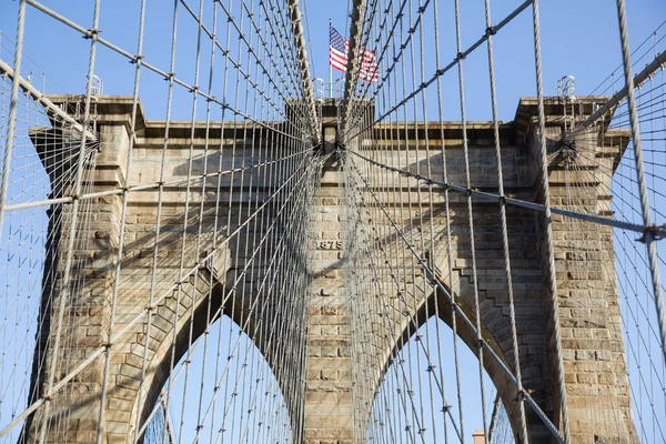 Detail zavěšení na Brooklynský most — Stock fotografie