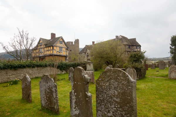 Stokesay Castle in Shropshire on cloudy day — Stock Photo, Image