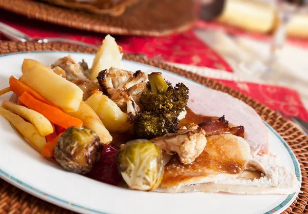 Tradiční anglické vánoční oběd — Stock fotografie