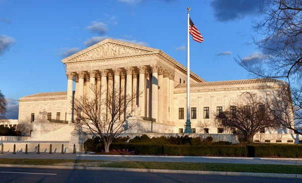 Árboles de invierno marco Corte Suprema — Foto de Stock