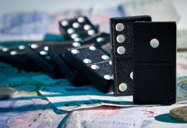 banka notları düşmüş Domino