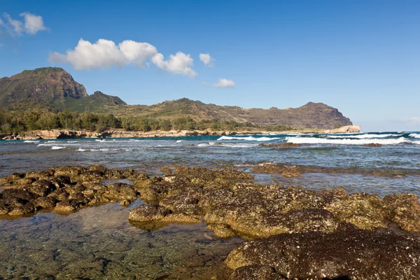 Praia de Maha 'ulepu em Kauai — Fotografia de Stock