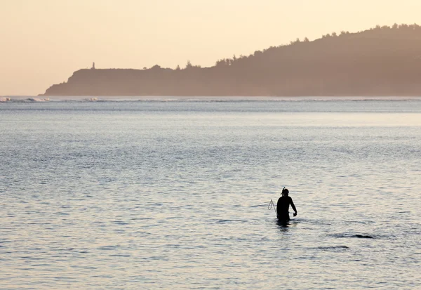 Puslu gündoğumu ile snorkler — Stok fotoğraf