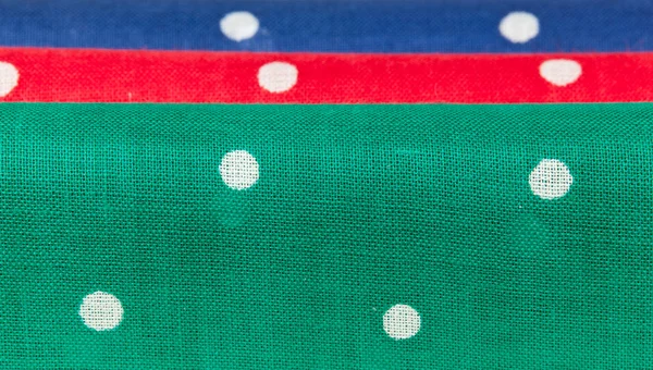 Röd, blå och grön näsdukar — Stockfoto