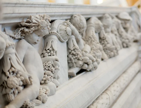 ワシントン dc の米国議会図書館の彫刻 — ストック写真