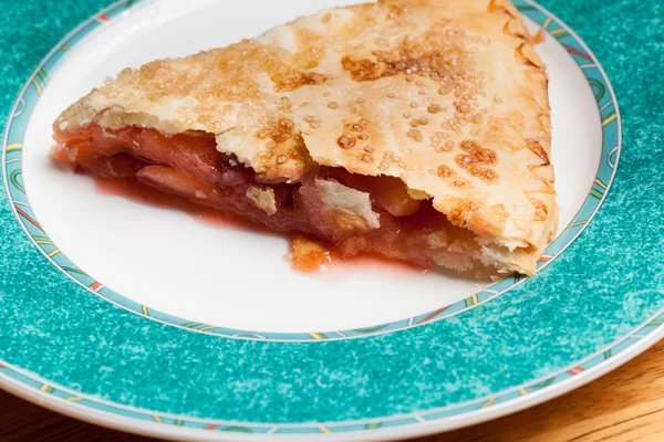 Home made apple and strawberry pie — Stock Photo, Image