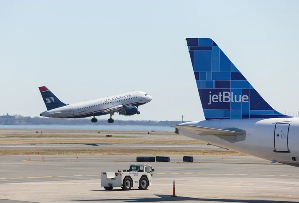 US Airways Airbus A319 en Logan — Foto de Stock