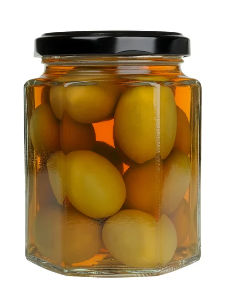Azeitonas grandes em um frasco de vidro isolado no fundo branco — Fotografia de Stock