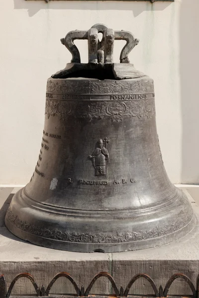 Dzwon "Bogumił z Dobrowa" — Zdjęcie stockowe