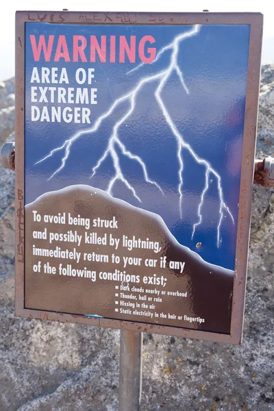 雷の警告サイン — ストック写真