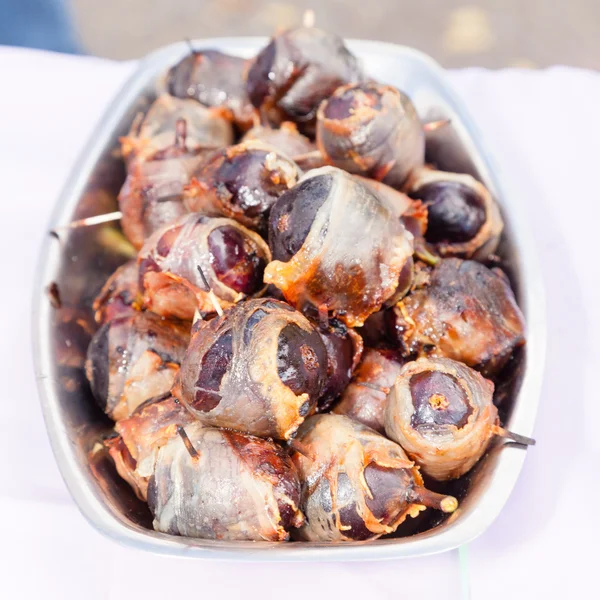 Grilled Bacon Wrapped Figs — Stock Photo, Image
