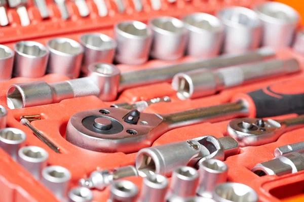 Automobilové opravy mechanik nástroj klíče sada — Stock fotografie