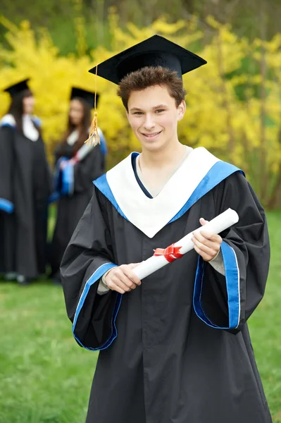 Ευτυχής αποφοίτηση σπουδαστών — Φωτογραφία Αρχείου