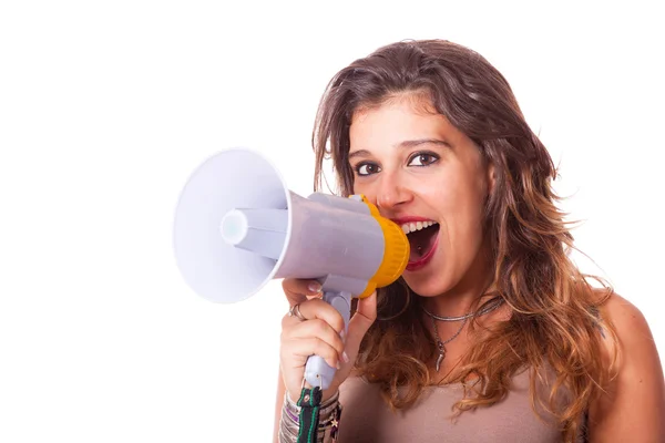 Jovem mulher falando através de megafone — Fotografia de Stock