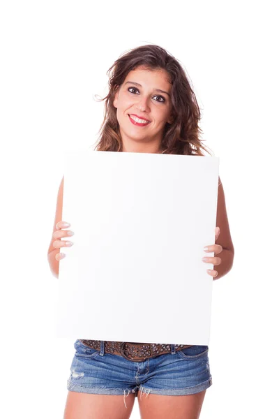 Mujer joven sosteniendo un tablero en blanco —  Fotos de Stock