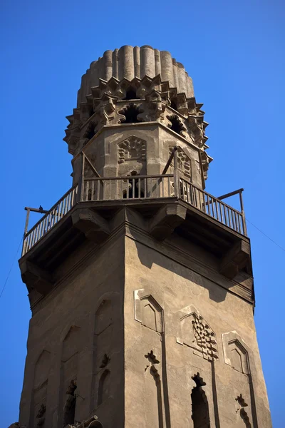 Minarete da antiga mesquita — Fotografia de Stock