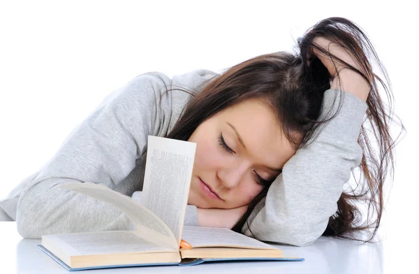Студент заснул во время учебы — стоковое фото