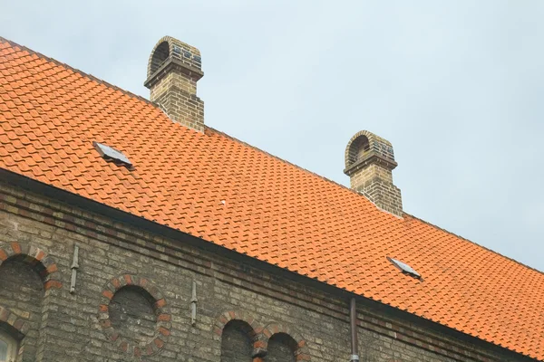 Dak van een oud klooster — Stockfoto