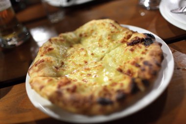 Megruli Khachapuri