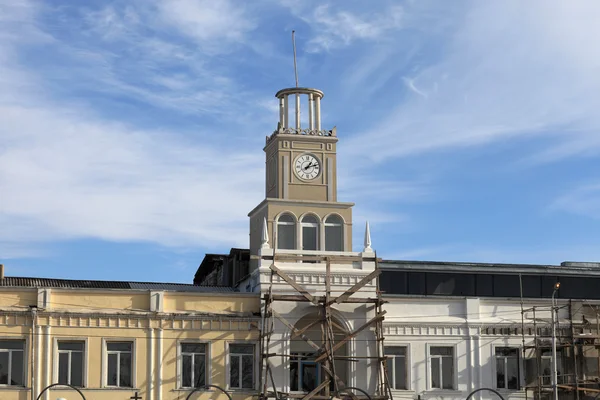 Реконструкция часовой башни — стоковое фото