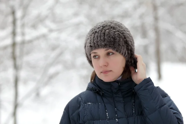 Portrait of woman in winter — Stock Photo, Image